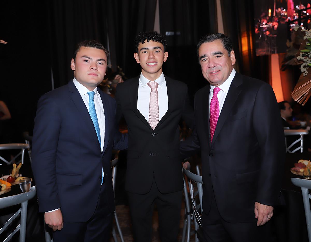 Invitados a la prom de la Escuela Americana de Tegucigalpa 2024