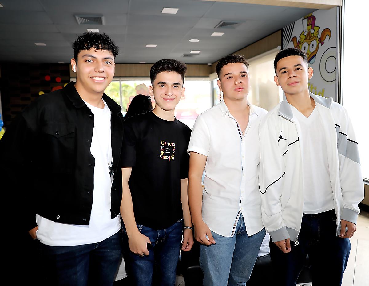 Justin Girón, José Ramírez, Edwin Acosta y Joshua Solis