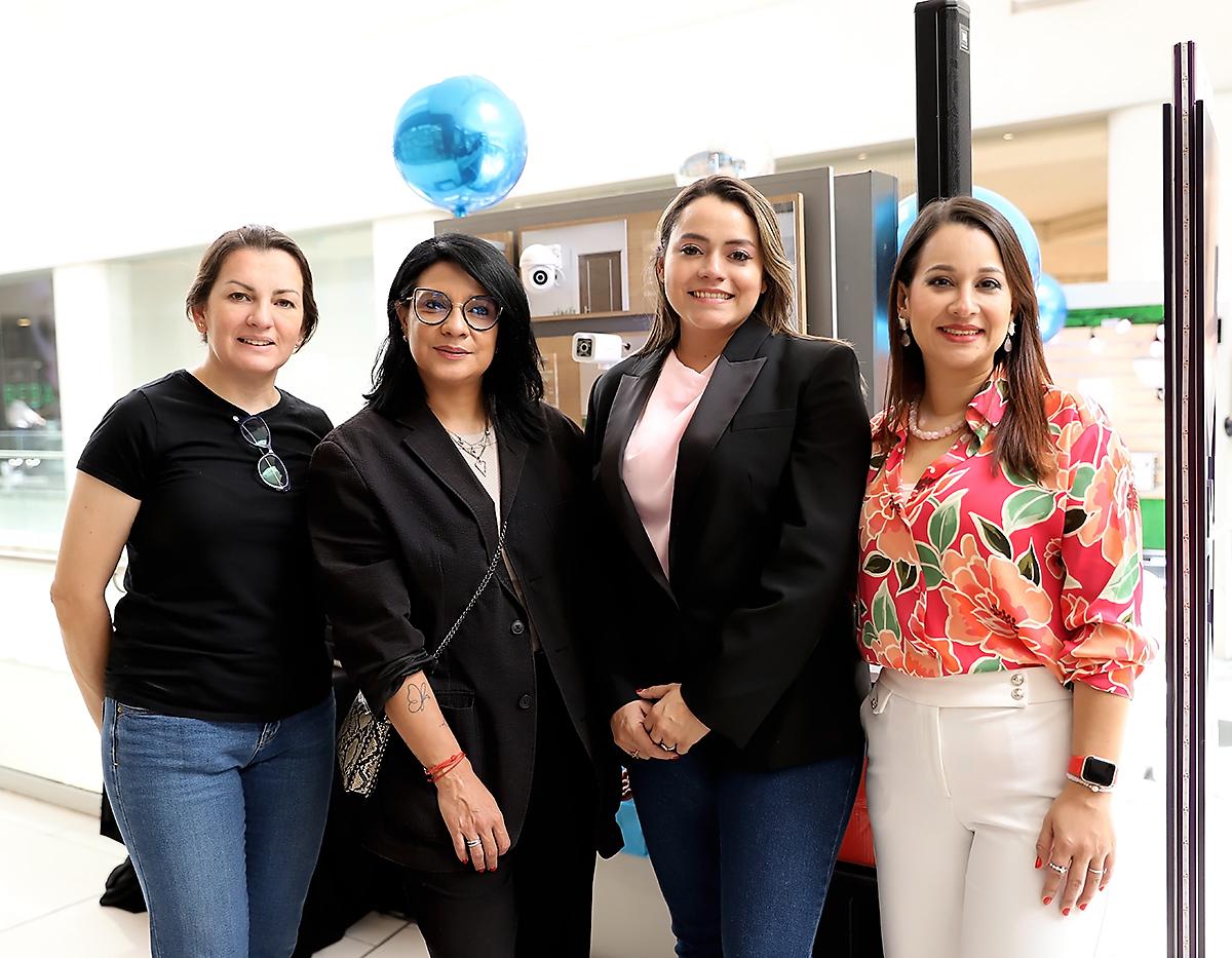 Primer Kiosco Interactivo de Steren en Multiplaza