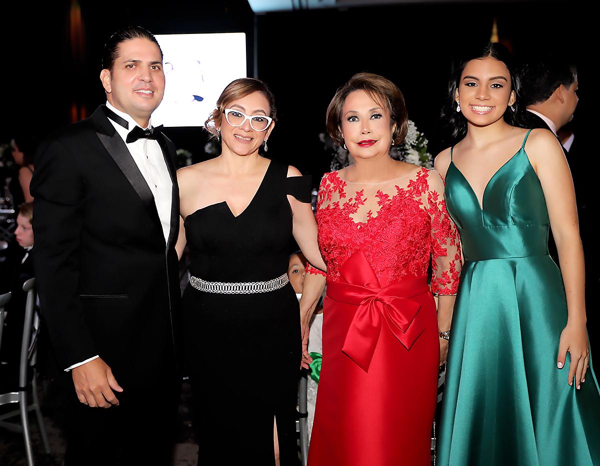 Así vivieron su prom night los senior 2022 de La Academia Los Pinares