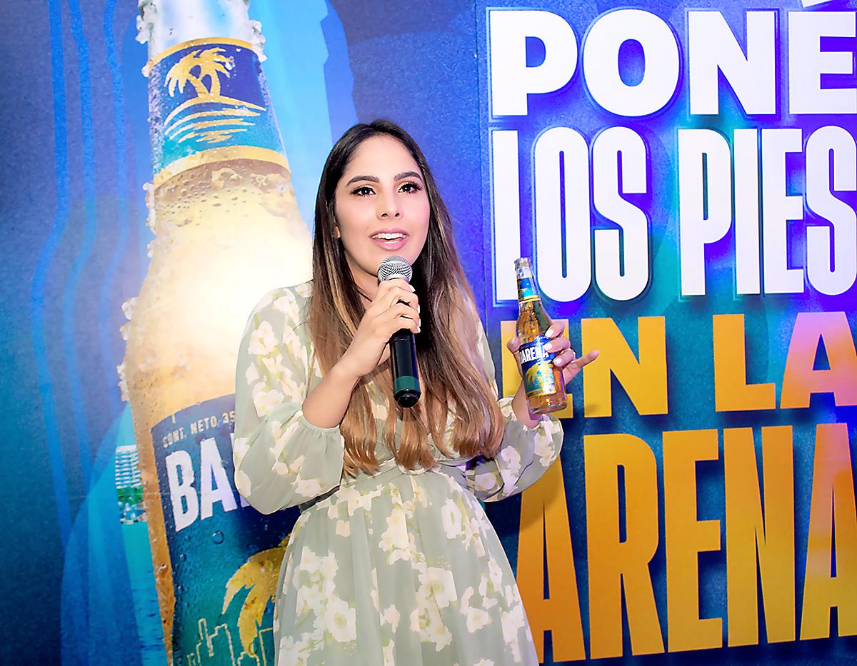 Cinthya Hernández: gerente de marca Barena, durante el lanzamiento de la campaña “Poné los pies en la arena”