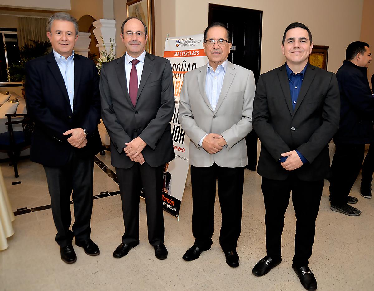 Tulio del Cid, José María Román, Rigoberto Chang Castillo y Juan Carlos Inestroza.