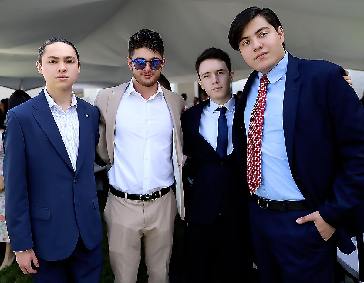Jesús Mejía, Sebastián Ulloa, Alberto Flores y David Andino