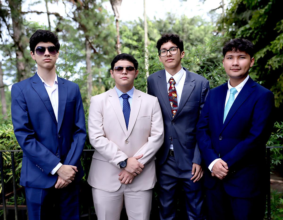 Mario Ramírez, José Ochoa, Diego Velázquez y Juan Carranza. Mario Ramírez, José Ochoa, Diego Velázquez y Juan Carranza.