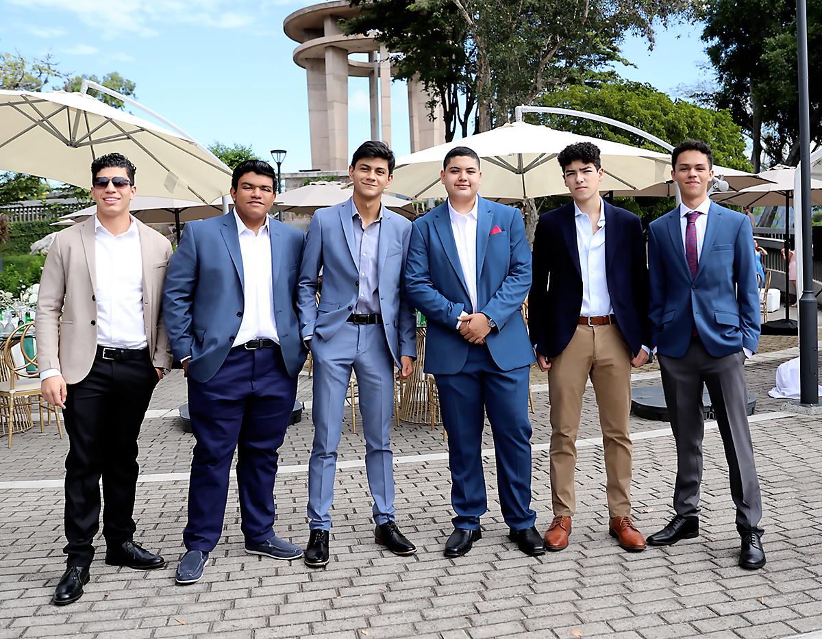 Gabriel Alvarado, Rodolfo Blanco, Erwin Álvarez, Igor Thuman, Otto Kayser y Gabriel Barón
