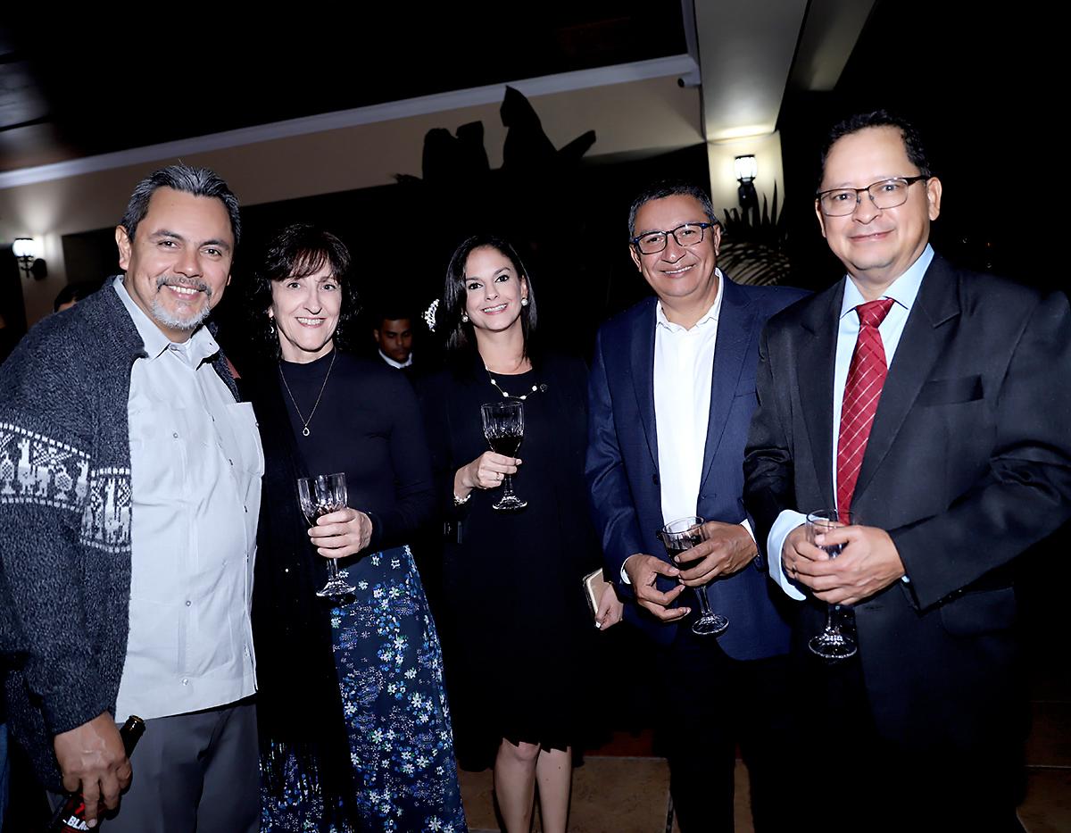 España celebra su Fiesta Nacional con una elegante velada en Tegucigalpa