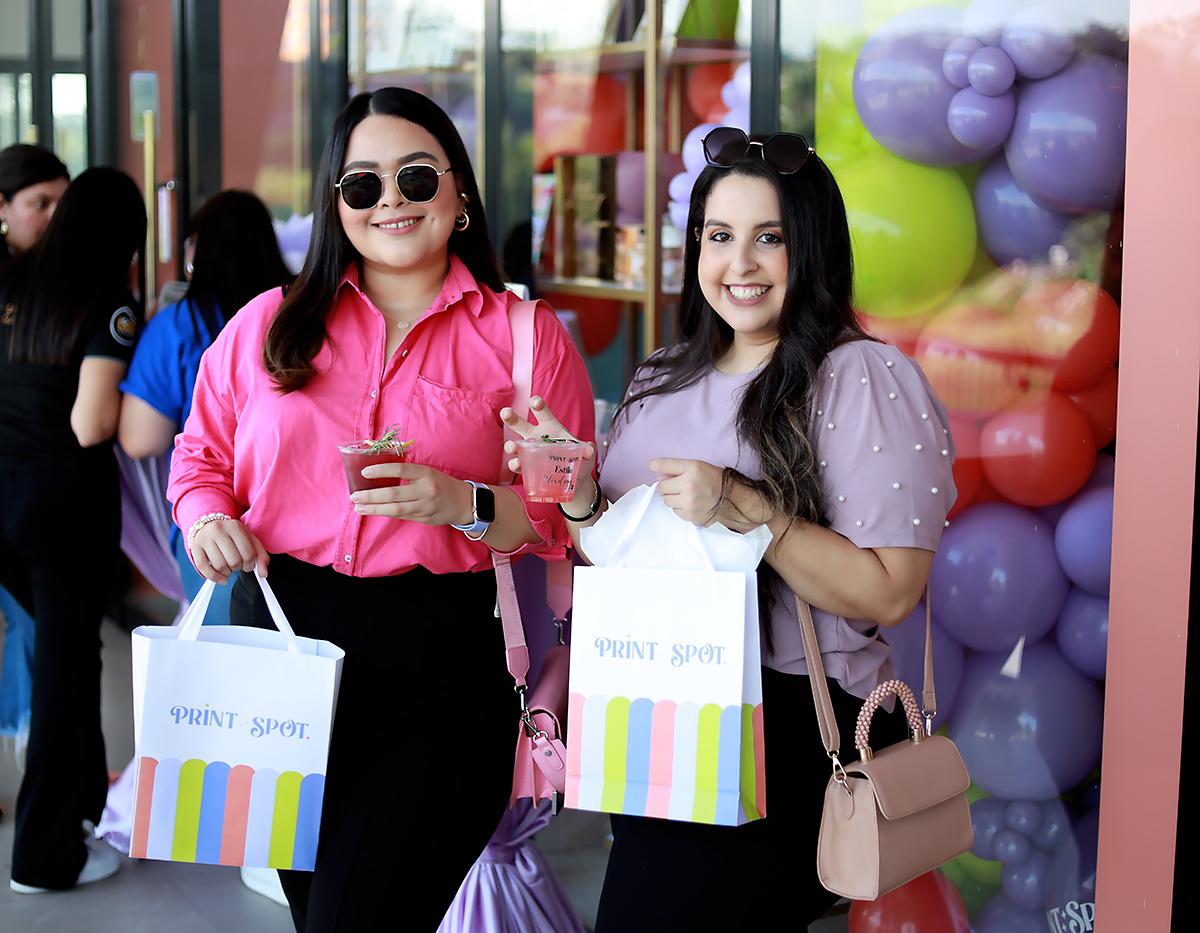 María Carbajal y Maru Romero.