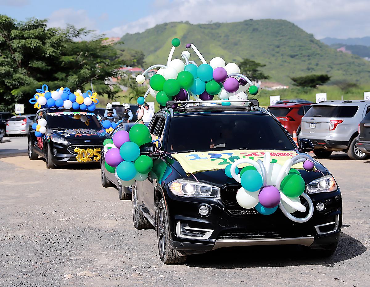 Senior Entrance 2025 de la International School of Tegucigalpa