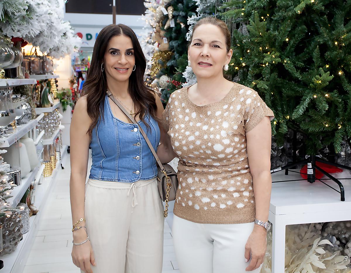 Tatiana Giacoman y Clemencia Arguello.