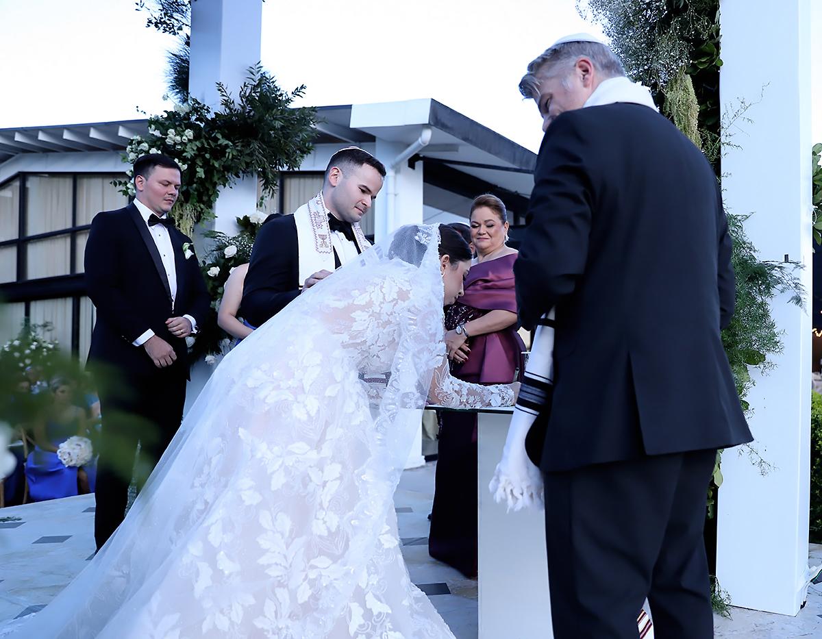 La boda de Iván Wolozny y Jacqueline Bográn