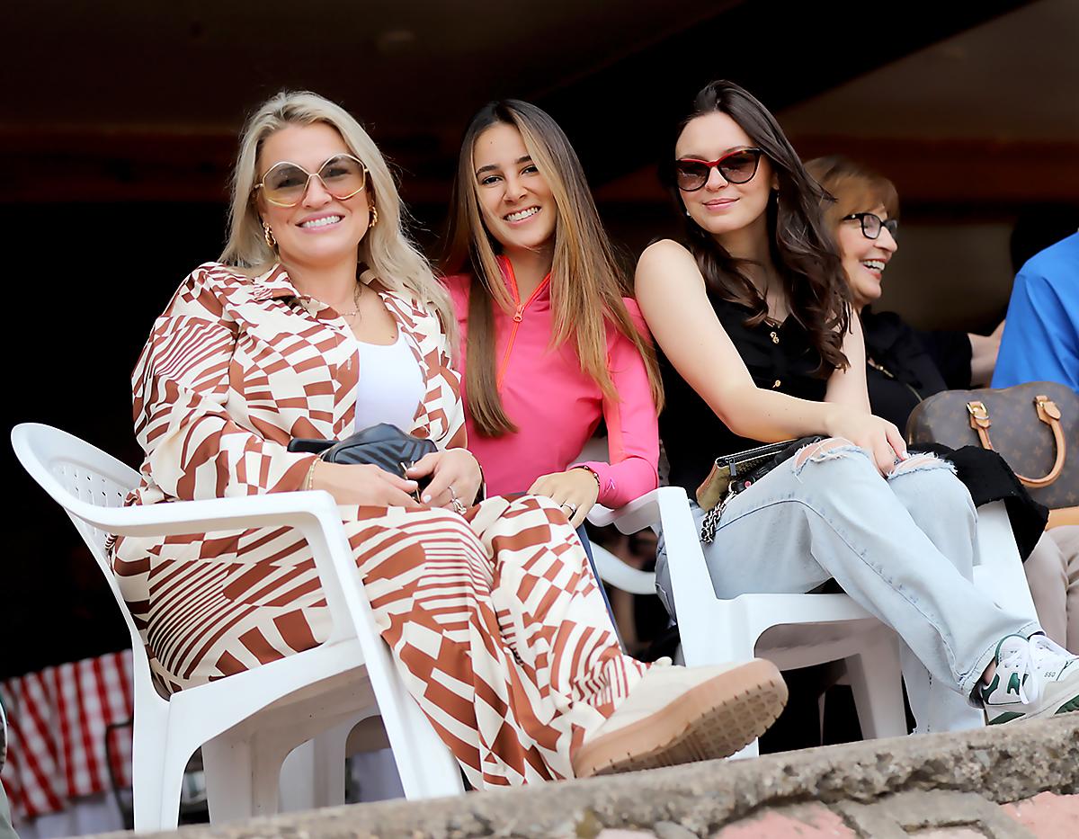 Tarah Carrette, Ivana Guillen y Grace Carrette