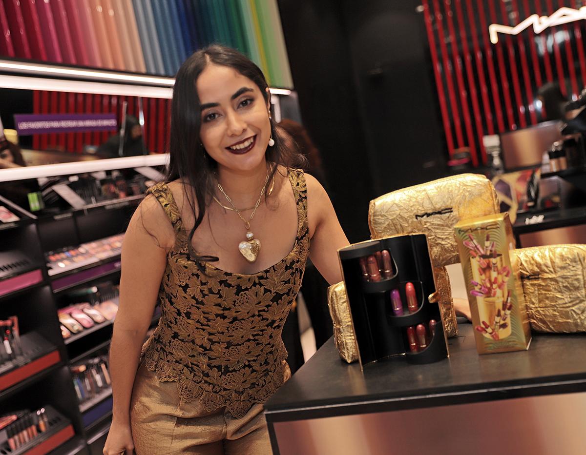 Reina Solís.