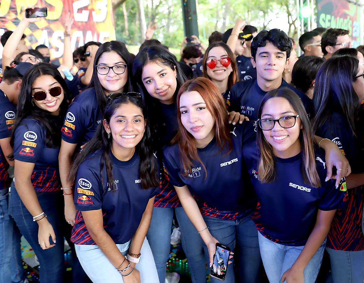 Senior Entrance de DelCampo School 2023