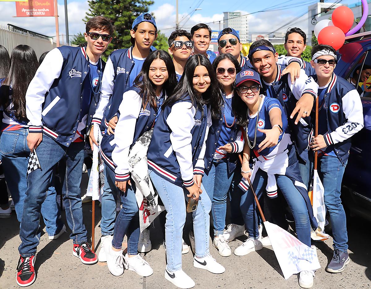 Sergio Miranda, Diego Haddad, Onan Osorio, Raul Martínez, Diego Navarrete, Juan Carlos Méndez, Carlo Moreno, César Moreno, Monserrath Orellana, Monique Ramos, Angie Hernández y Maria Celeste Torres