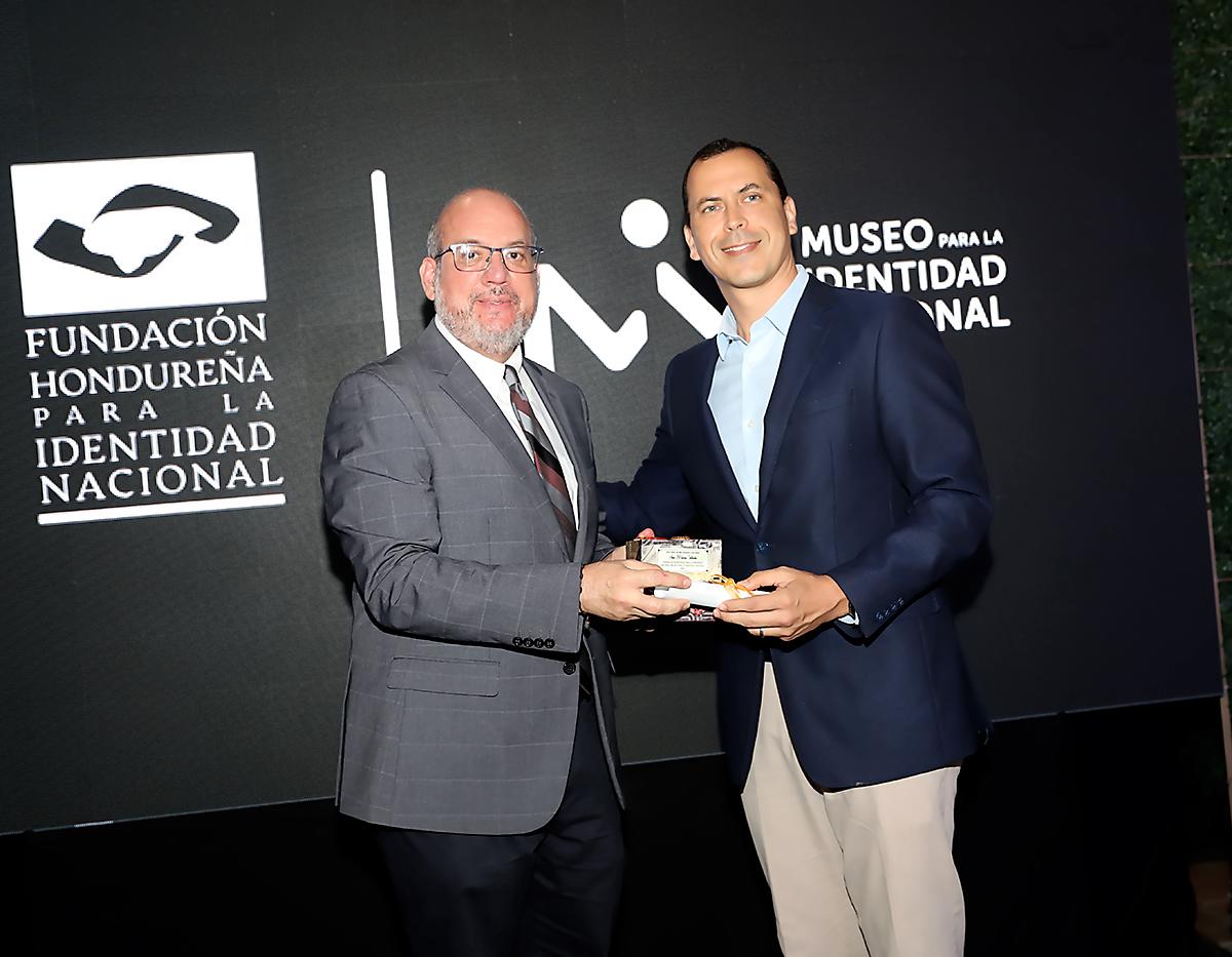 Allan Licona y Ruy Merriam