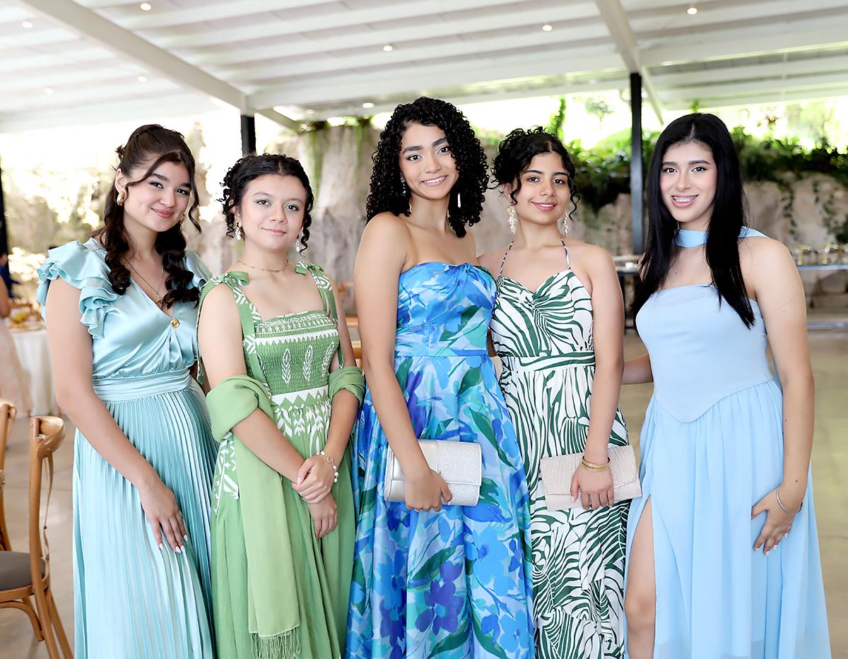 Camila Solomón, Eloísa Zelaya, Nicole Velásquez, María Celeste Verdial y Alejandra Casco. Camila Solomón, Eloísa Zelaya, Nicole Velásquez, María Celeste Verdial y Alejandra Casco.