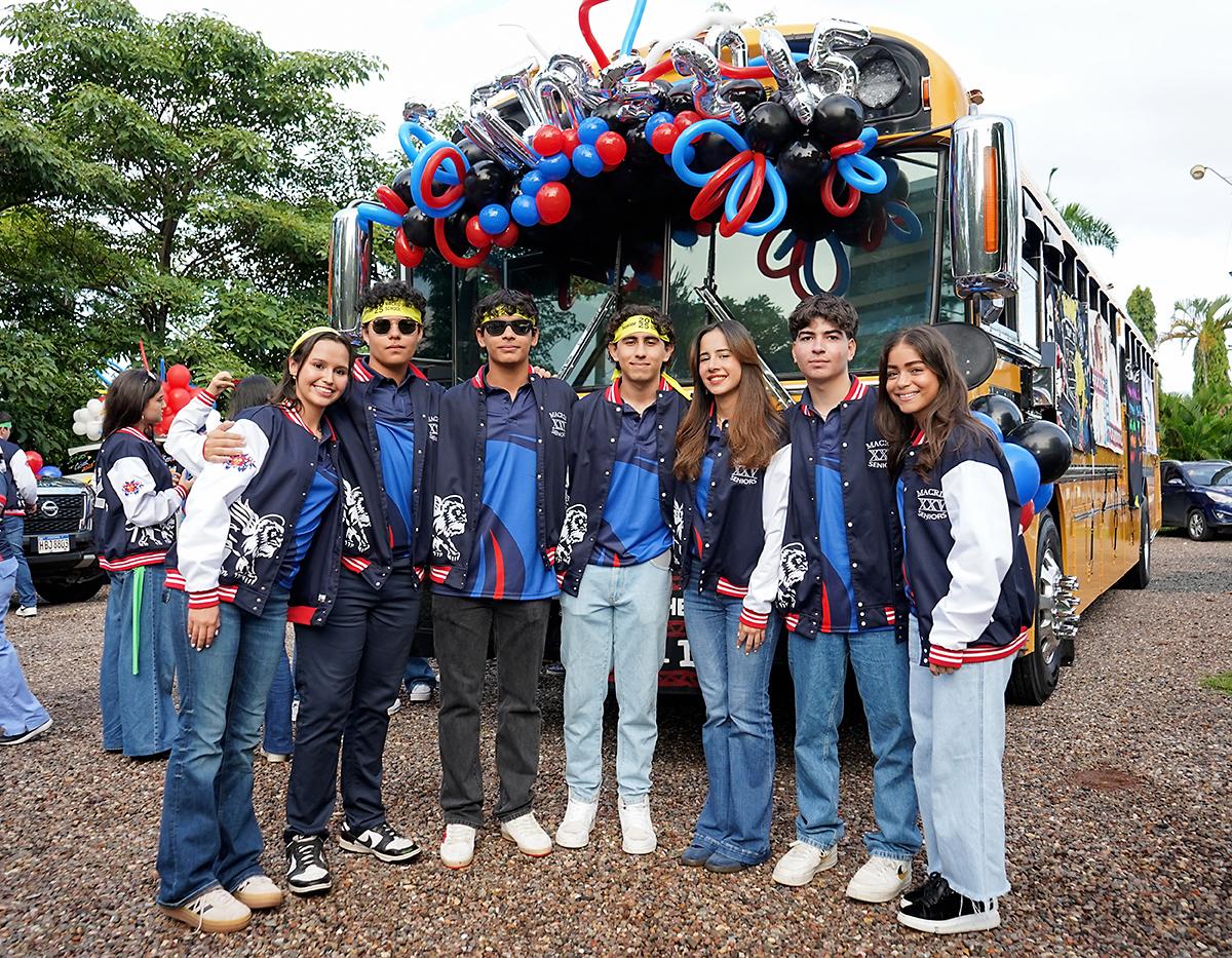 Senior Entrance 2025 de Macris School