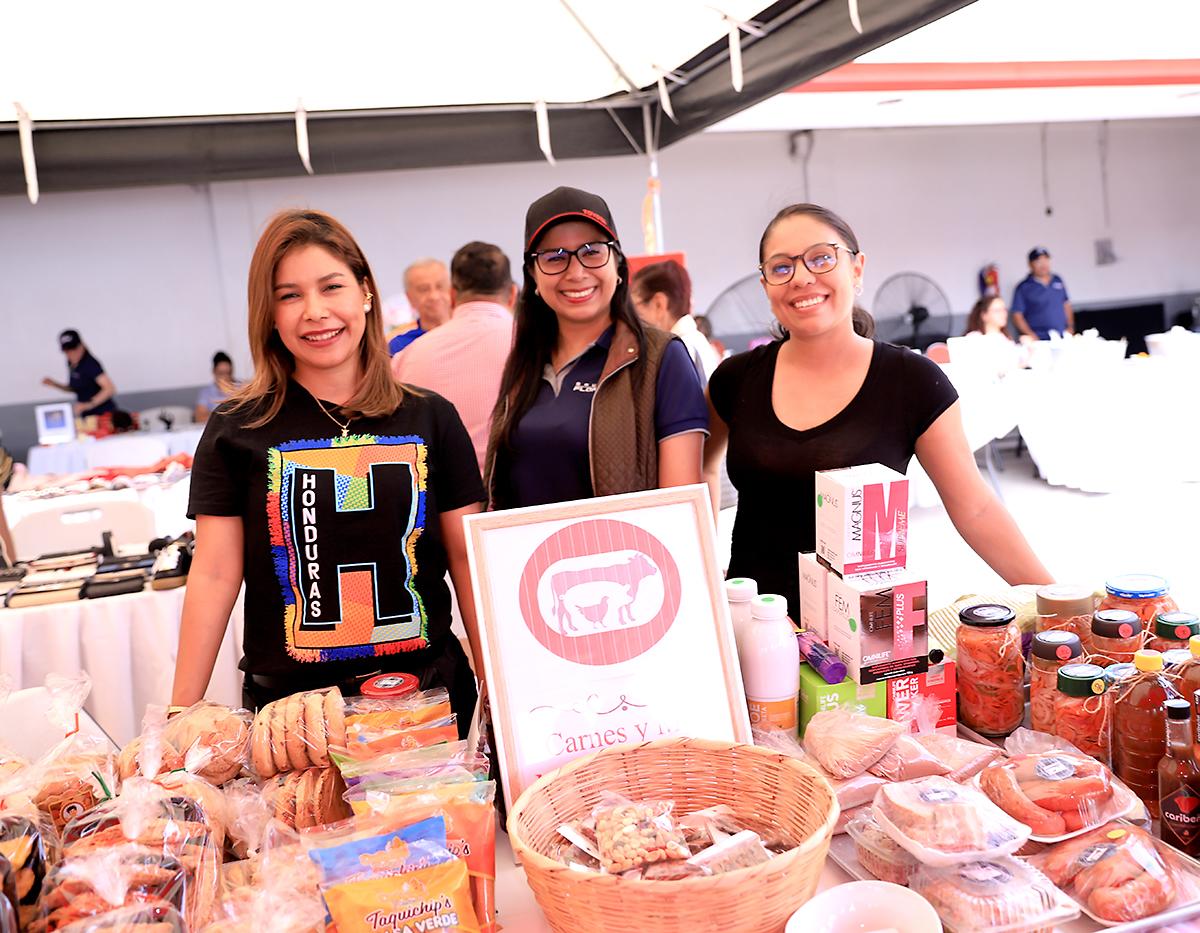 Grupo Flores realizó con éxito Bazar “Creciendo Juntos”