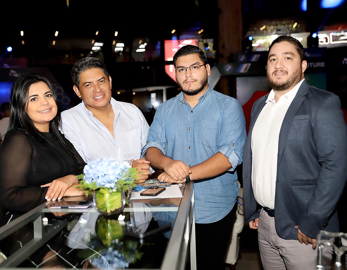 Patty Argueta, José Luis Alvarenga, José Roberto Padilla y Gerardo Andino.