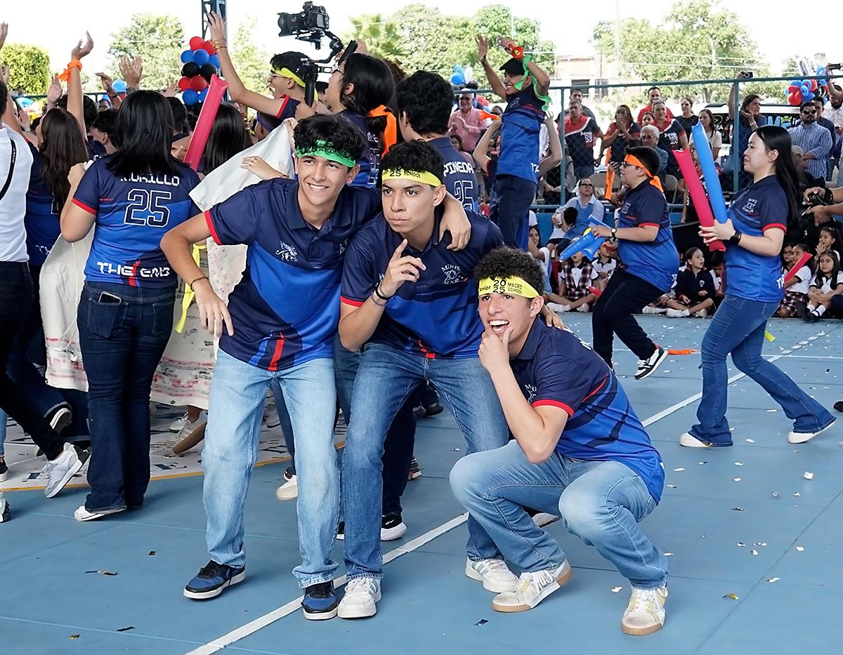 Senior Entrance 2025 de Macris School