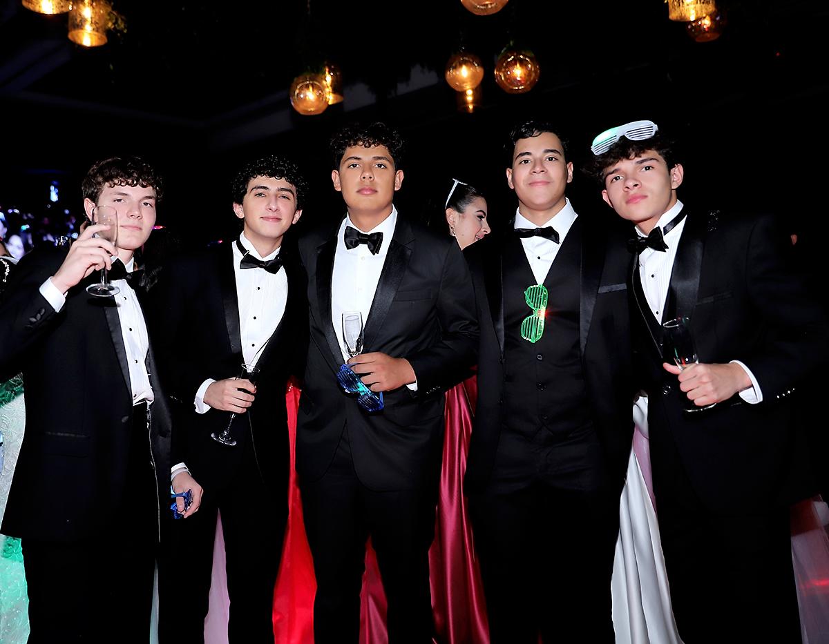 Fiesta de la prom 2024 de Antares y Aldebarán