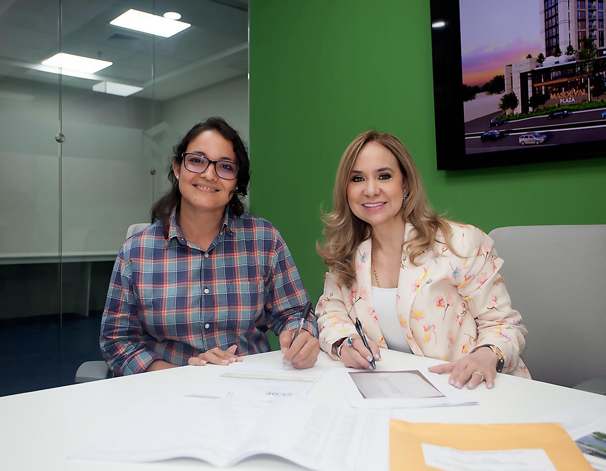 Pamela Amaya, de ECOE: Empresa Constructora de Obras Estructurales y Laura Blanco gerente general de Cubic Meter.