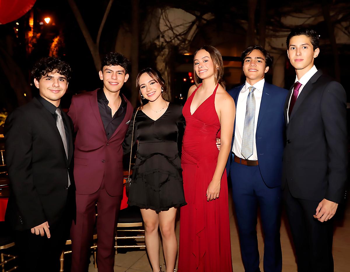 Senior Dinner 2023 de la Escuela Americana