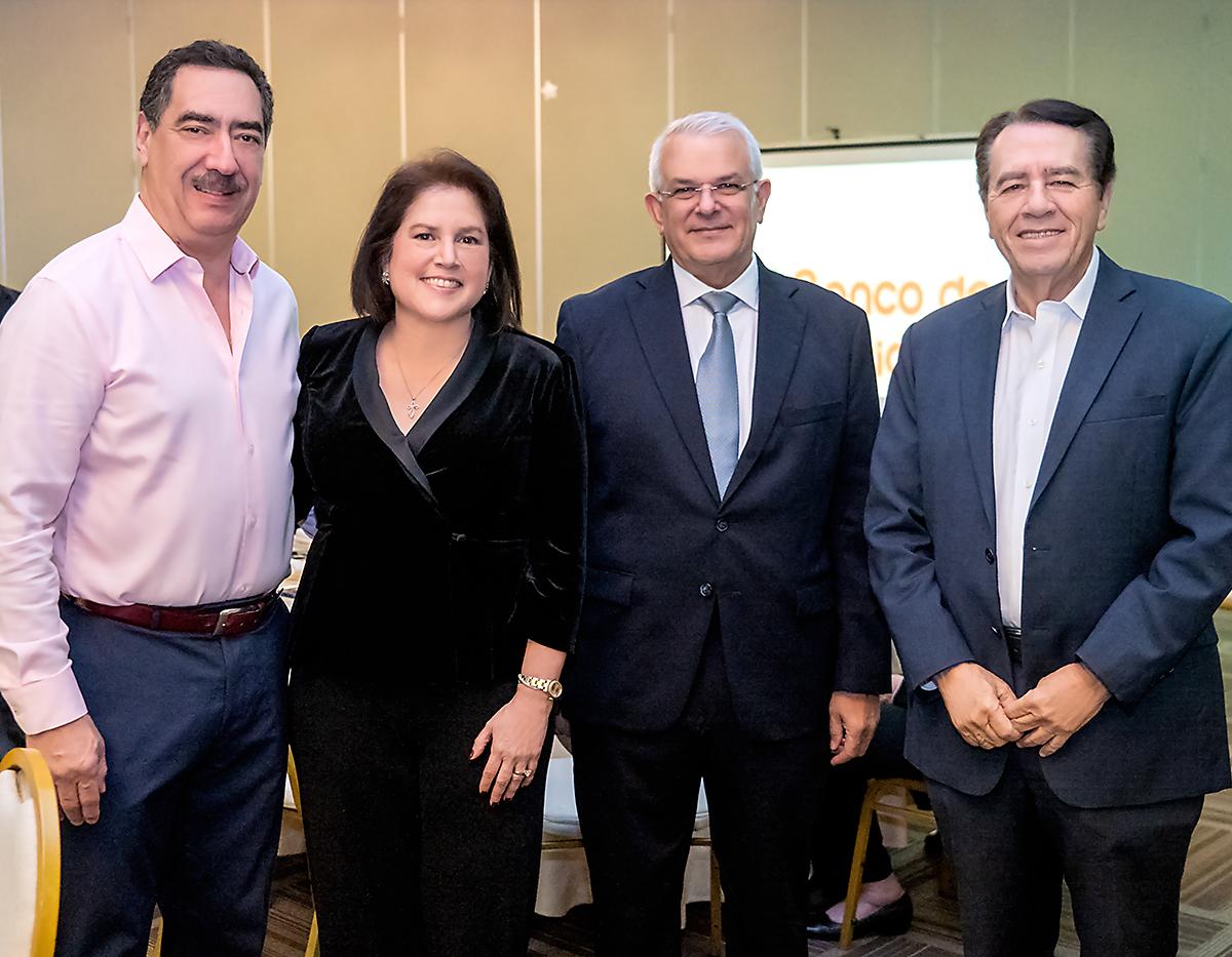 Juan Ferez, Ana Clemencia, José Ramón y Manuel Venancio Bueso.