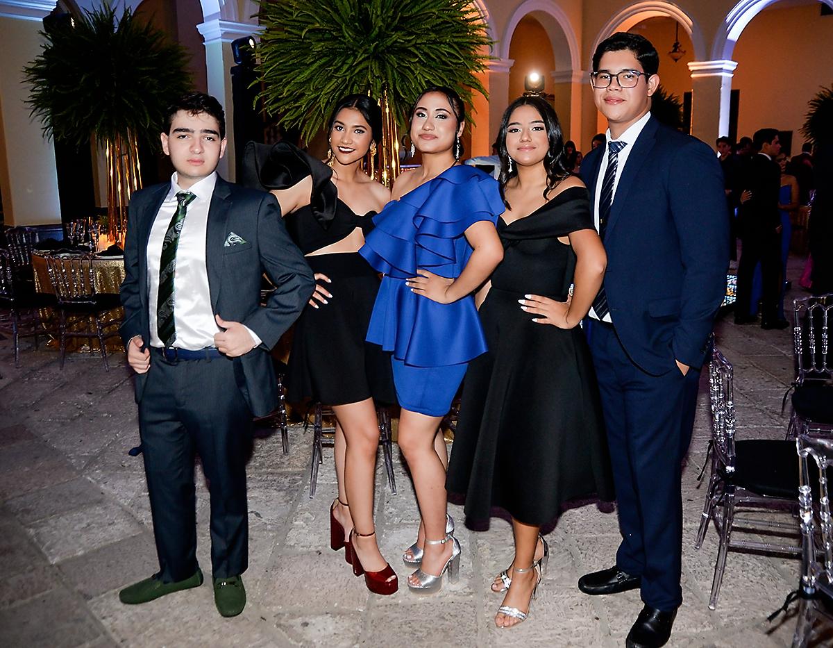 Iván Enamorado, María Fernanda Ramírez, María León, Stephany Díaz y José Alejandro Ramírez. 