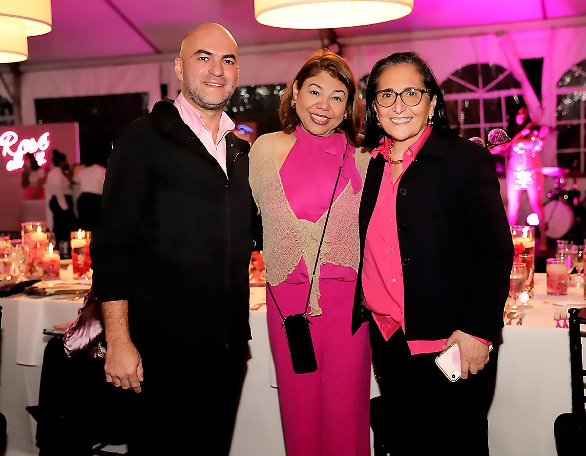 Milton Cruz, Laura Simón y Munda Abedrabbo 