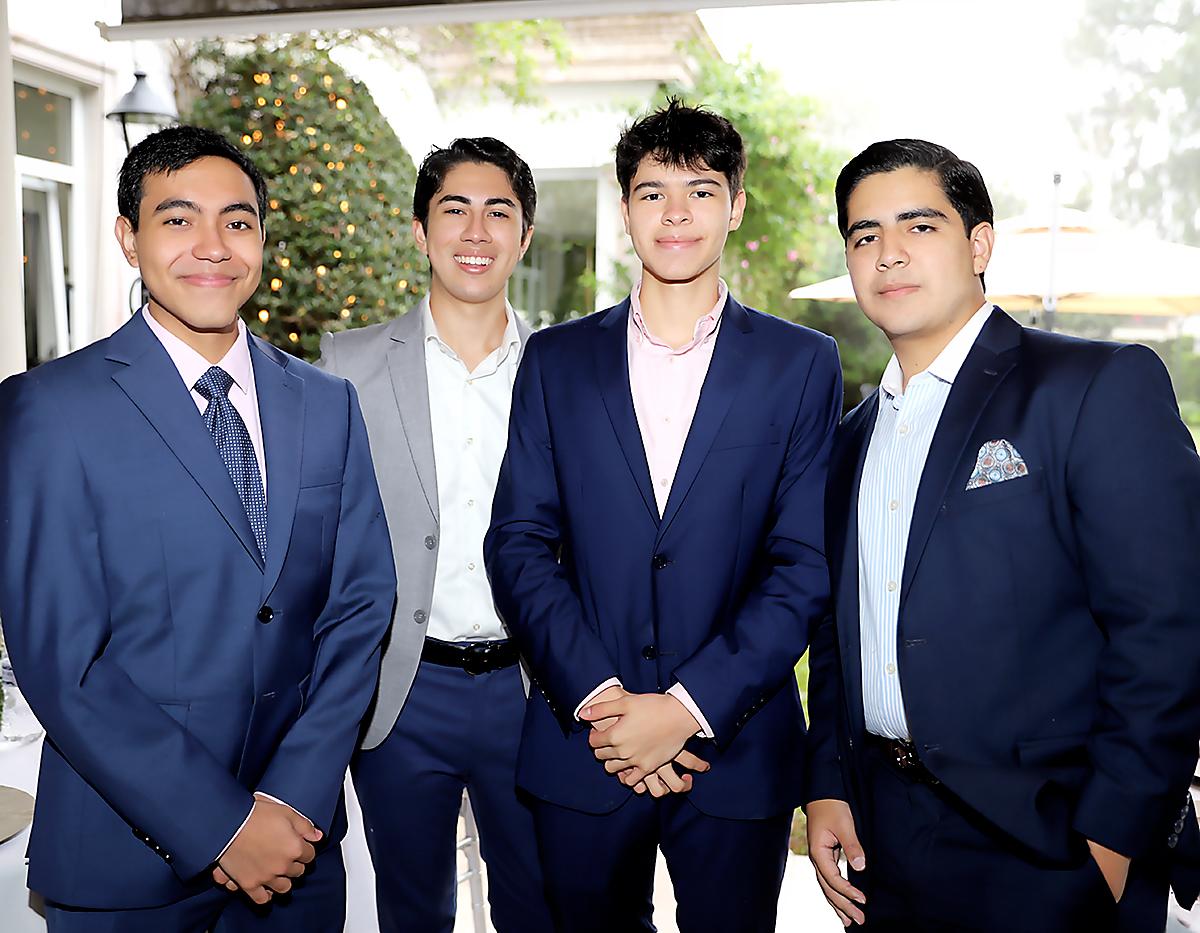 Marco Vásquez, Gustavo Zuniga, Roberto Alvarado y Héctor Rodríguez