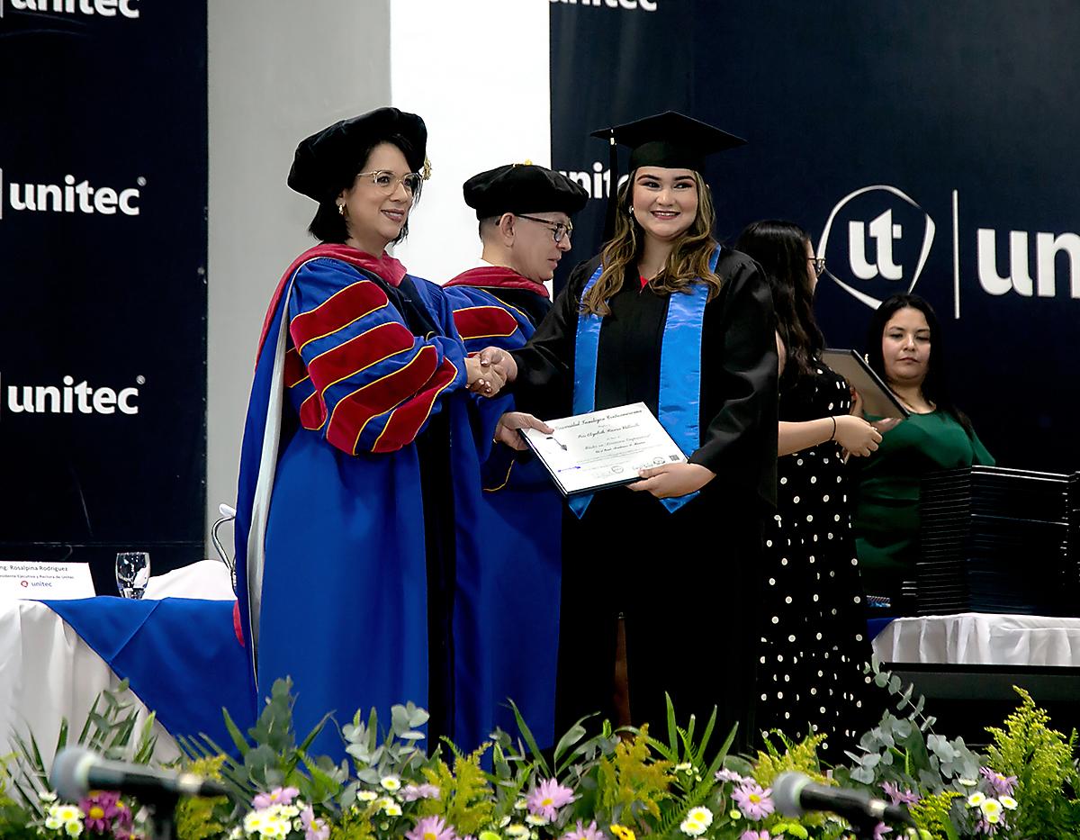 Graduaciones de UNITEC SPS 2024