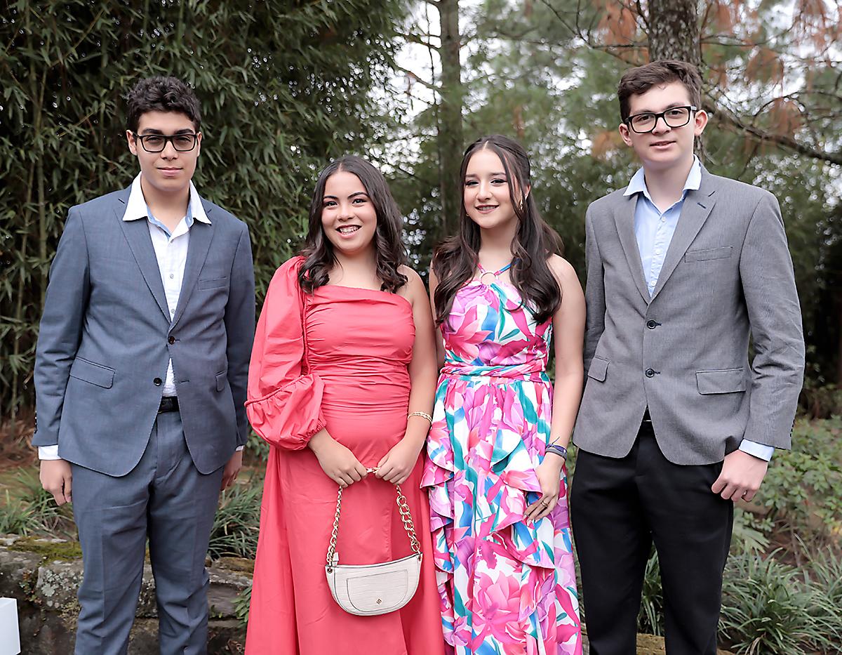 Omar Mesa, María Valeria Molina, Sofía Panting y Miklas Orlowitz.