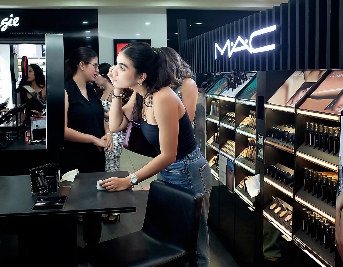 Inauguración de M.A.C Cosmetics en San Pedro Sula