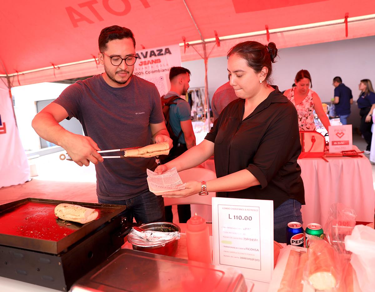 Grupo Flores realizó con éxito Bazar “Creciendo Juntos”
