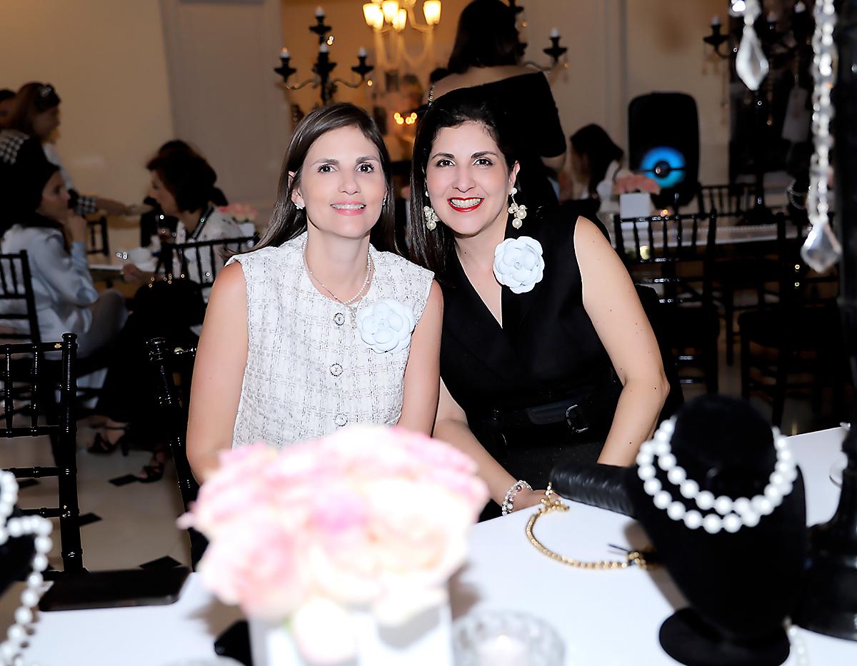 Pamela Cruz y Alexa Kafati