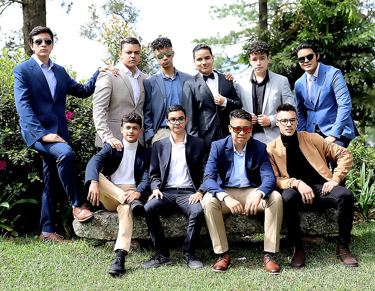 Jorge Ramirez, Ethan Ayes, Fabricio Erazo, Herman Jimenez, Roberto Guitierrez, Juan José Guzmán, Victor Zepeda, Pedro Flores, Diego Flores y Jafet Romero