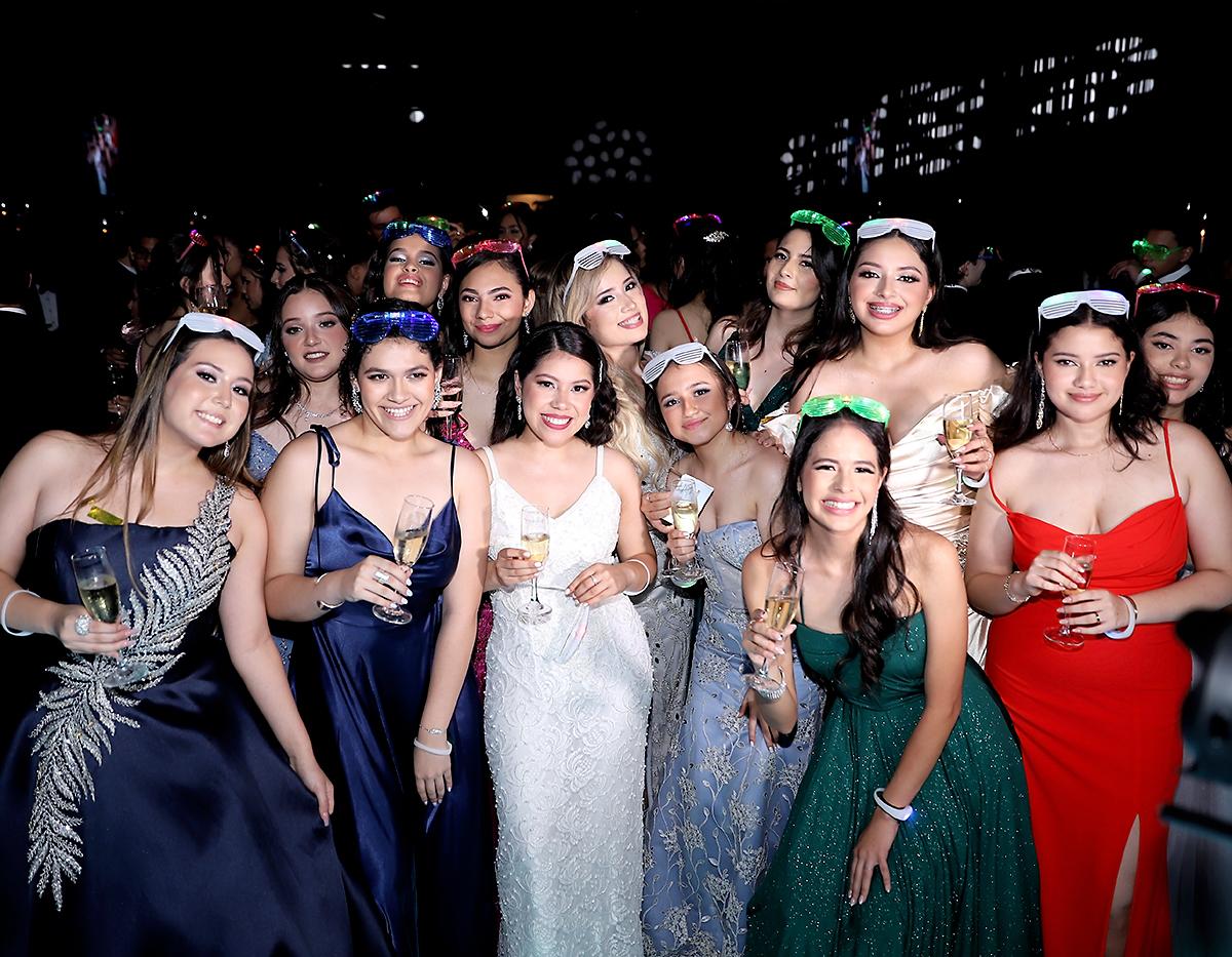 Fiesta de la prom 2024 de Antares y Aldebarán