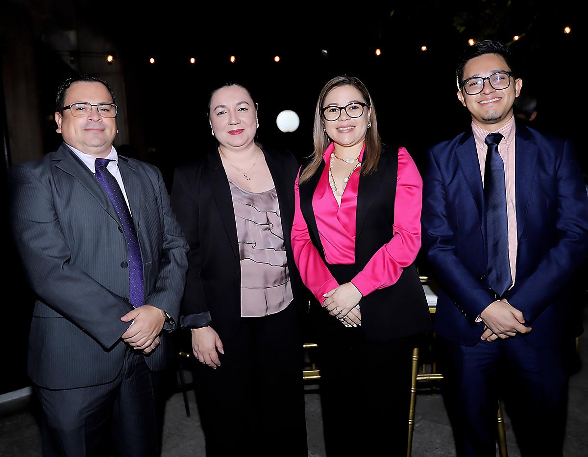 Isis Castro y Ariel Obando 