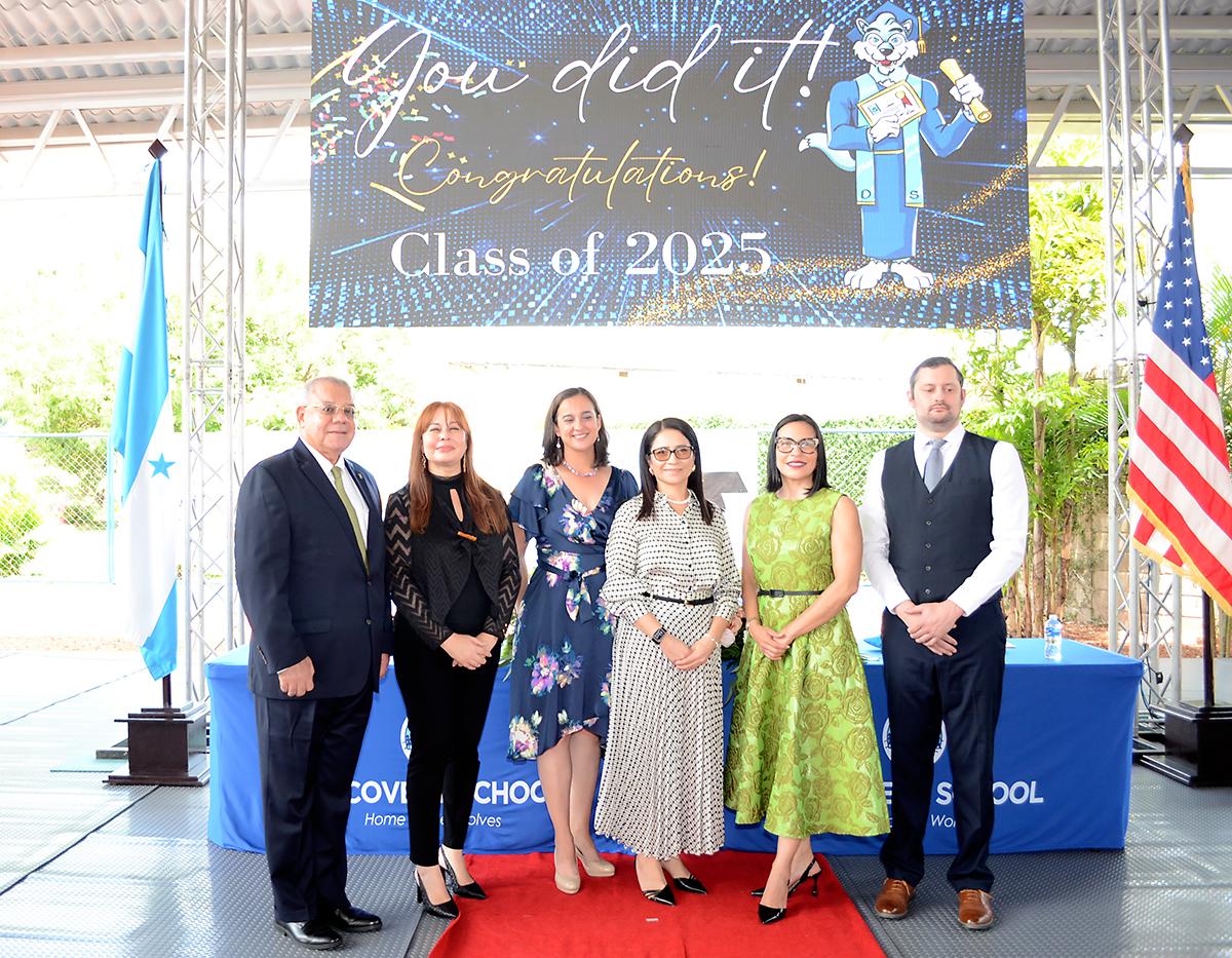 Graduación de los seniors 2025 de Discovery School
