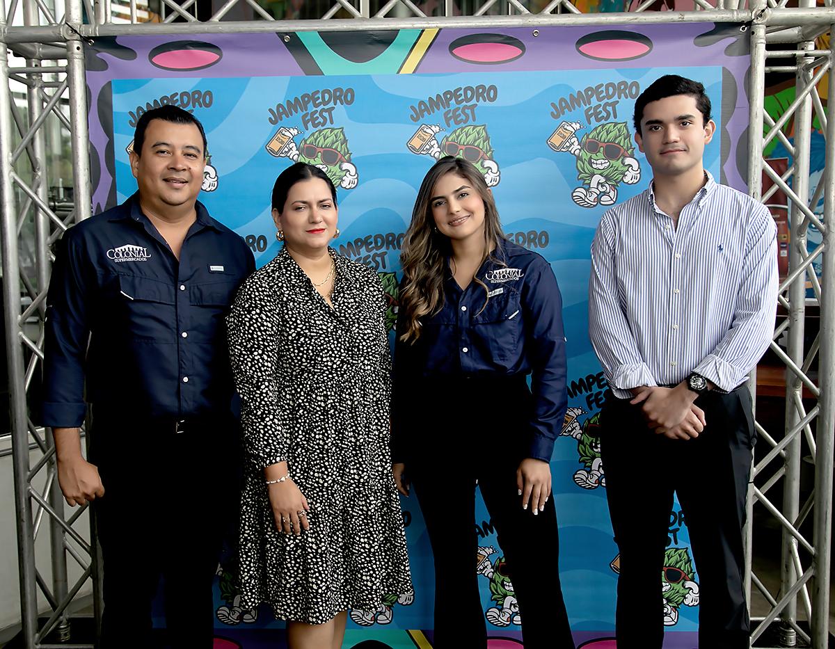 Frank Pereira, Angie Licona, Marsamadi Cobos y Rodolfo Díaz.