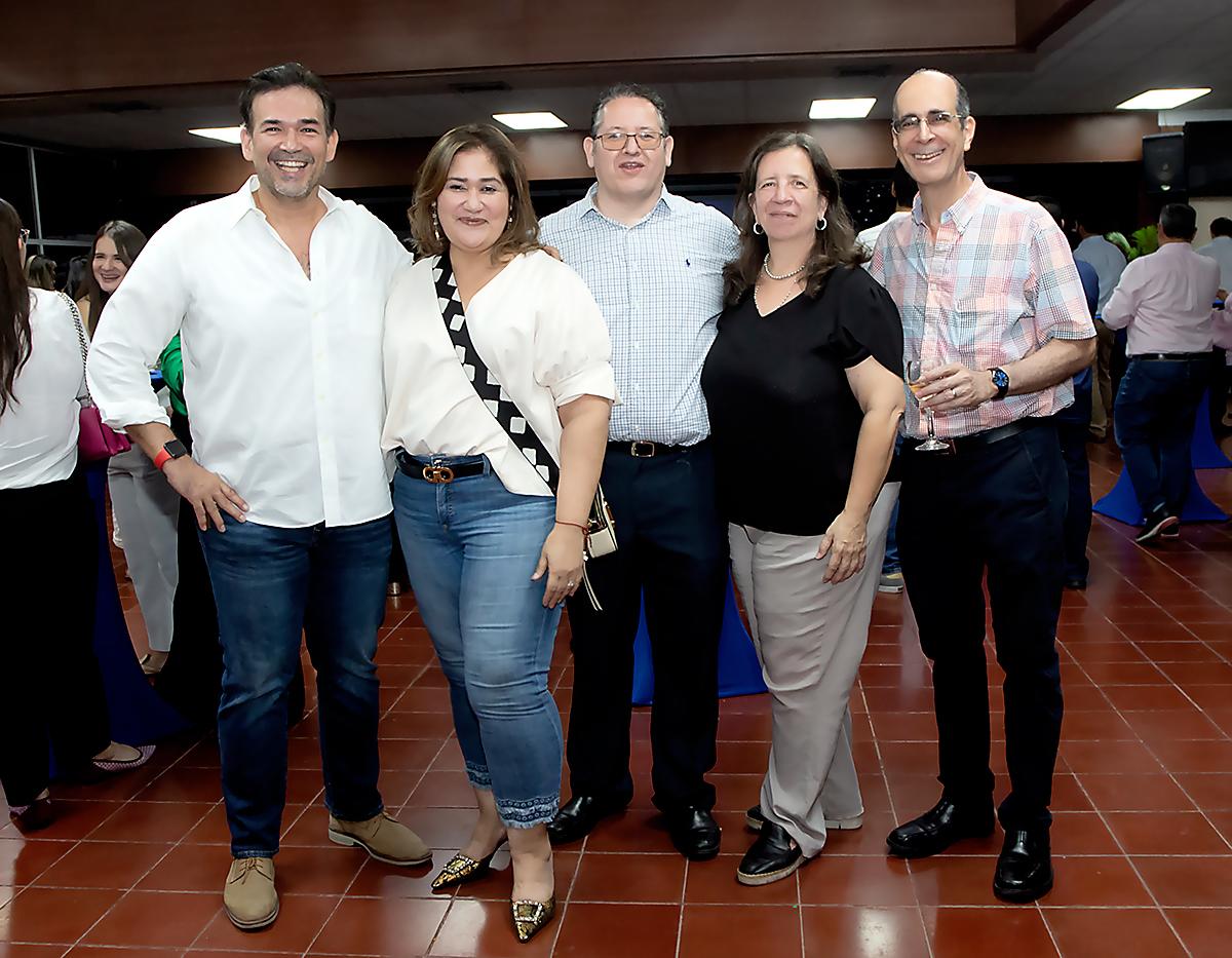 Alberto Downing, Isabel Sabillón, Luis Mendieta, Genny Márquez y Juan Panayotti.