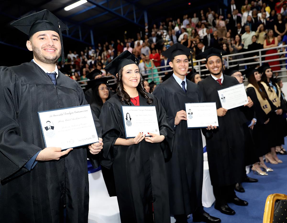Graduaciones de Pregrado de UNITEC TGU 2025