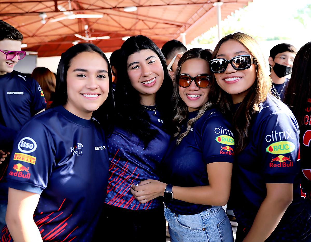 Andrea Gonzales, Camila Lamy, Victoria Isabel y Valeria Bonilla