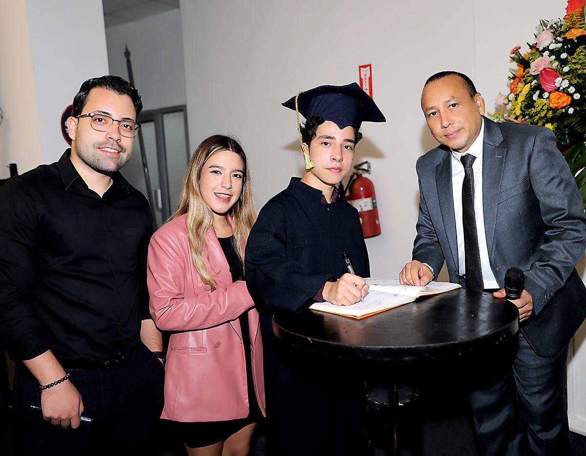 Entrega de títulos de la Intercontinental School 2023