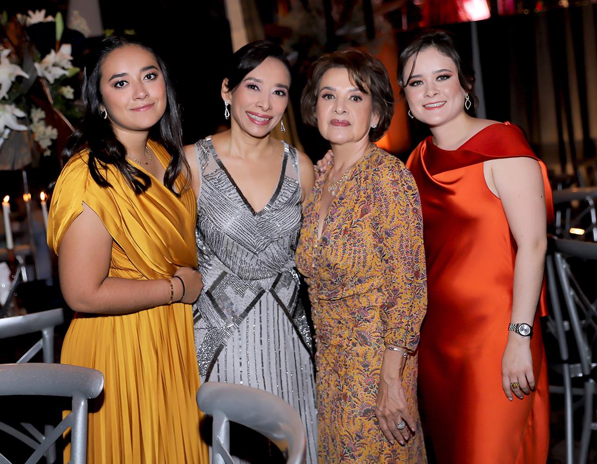 Invitados a la prom de la Escuela Americana de Tegucigalpa 2024