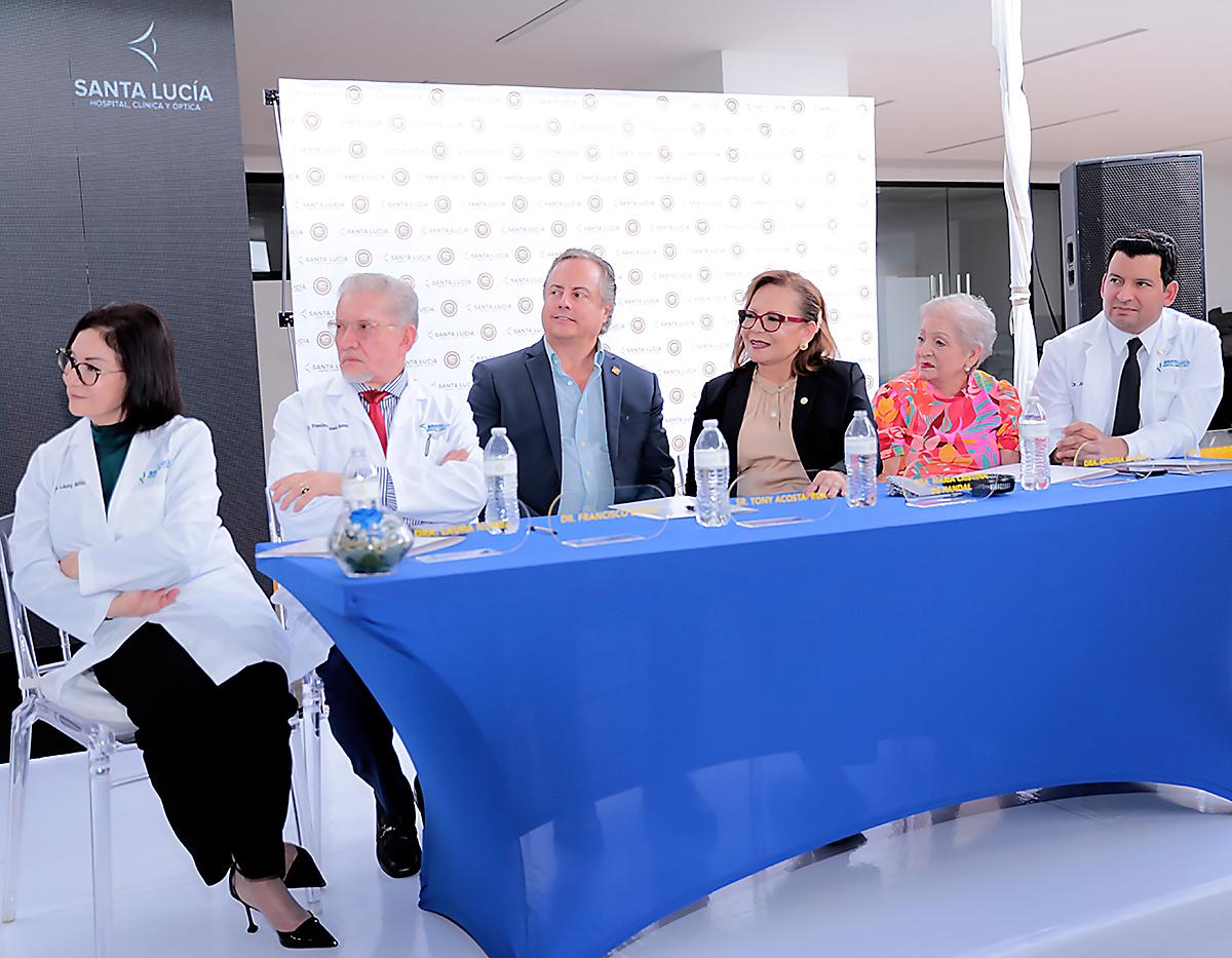 Laura Nuñez, Francisco Bueso, Tony Acosta Rua, Cristina de Handal, Ondina Gámez y Juan Pablo Handal.