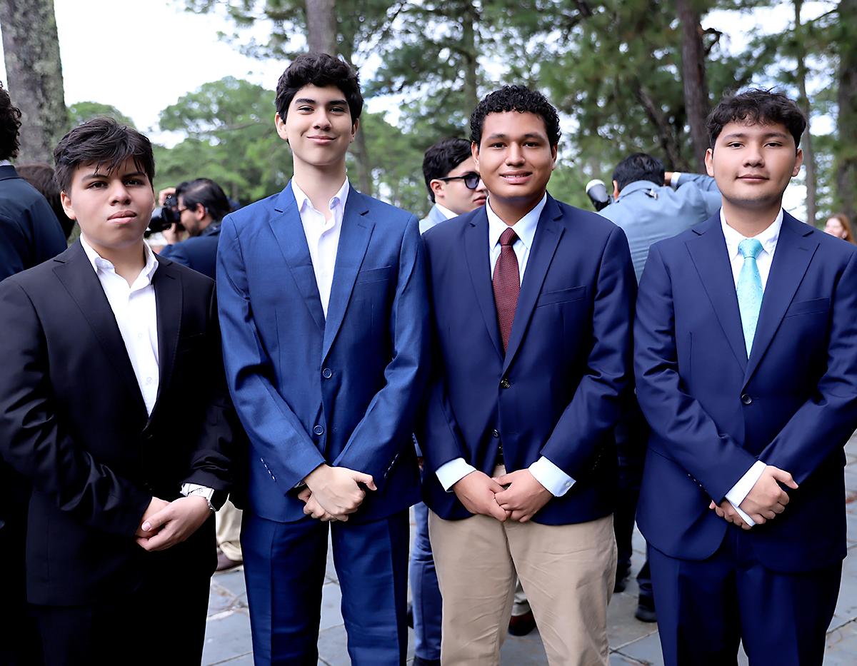 Osman Moncada, Mario Ramírez, Alejandro Banegas y Juan Carranza. Osman Moncada, Mario Ramírez, Alejandro Banegas y Juan Carranza.