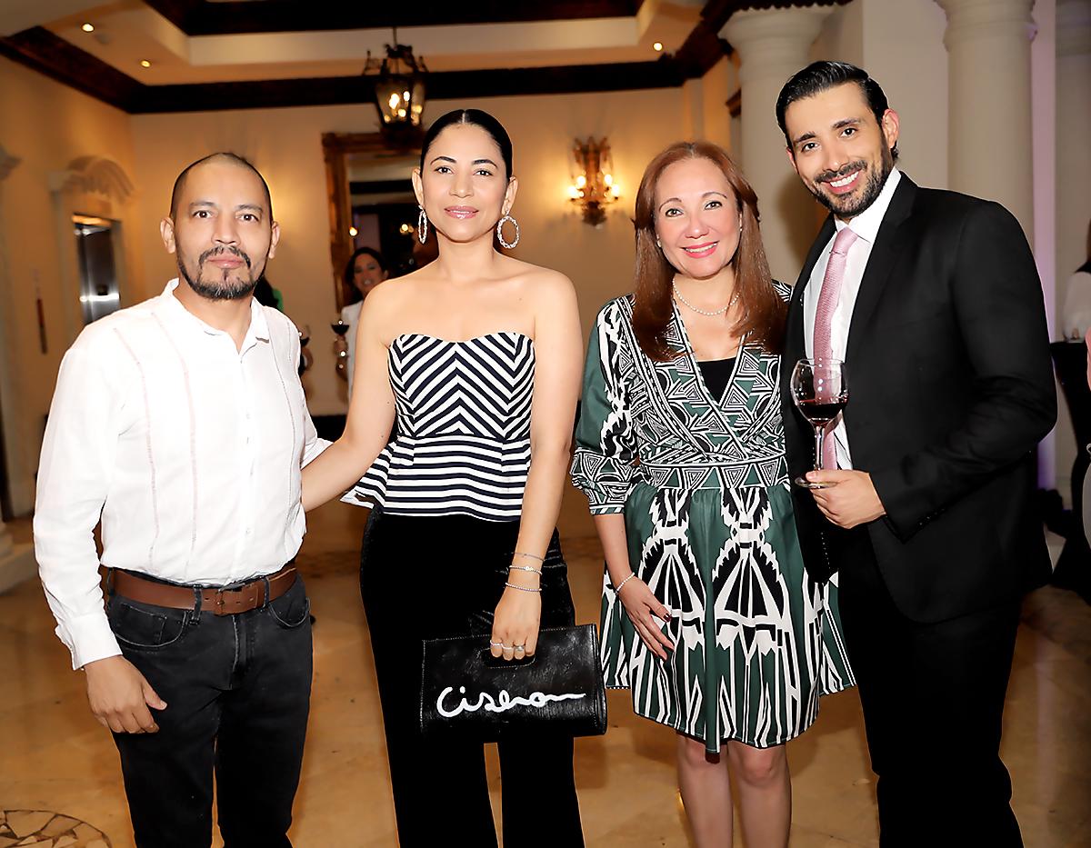Ciserón Bautista, Sobeida Ilías, Tania Durón y Juan Espinosa.