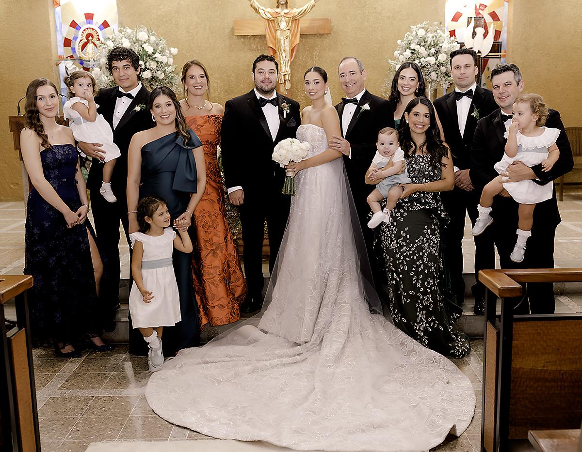 Cassandra Appelholf, Ariana Hernández, Gerardo Ramírez, Mariandrea Schmidt, Ana Camila Schmidt, Cristina Ramírez, Fernando Bustillo, Isabela Ramírez, Carlos Gerardo Ramírez, Ana Paola Ramírez, Alessio Hernández, Cristina Ramírez, André Hernández, Anthony Schimdt y Eliana Schmidt.